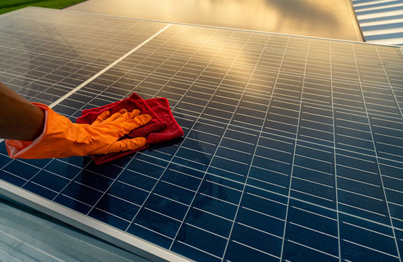 Con qué frecuencia hay que limpiar las placas solares